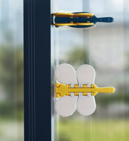 ChildSafe Window Lock: Punch-Free Anti-Pinch Safety for Children's Protection